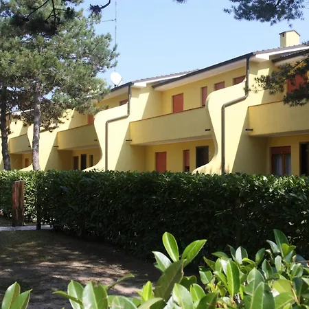 Comfortable Flat With Garden - Beahost Διαμέρισμα